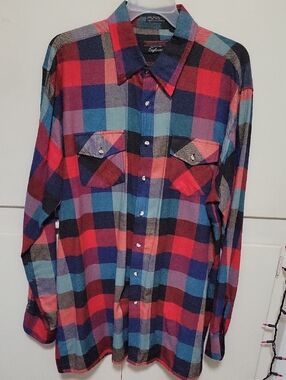 Men's Red & Blue Plaid Flannel Button-Up Shirt